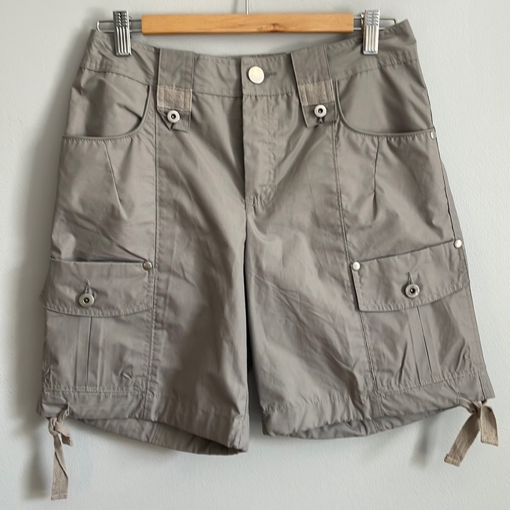💥2 for $20 WEST COAST CONNECTION Grey Bermuda Shorts NWOT, Size 9